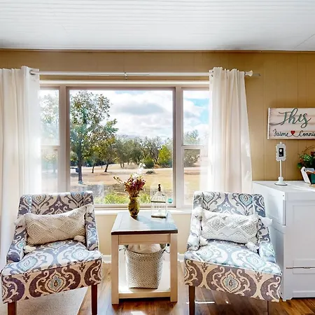 Suniland Cottage